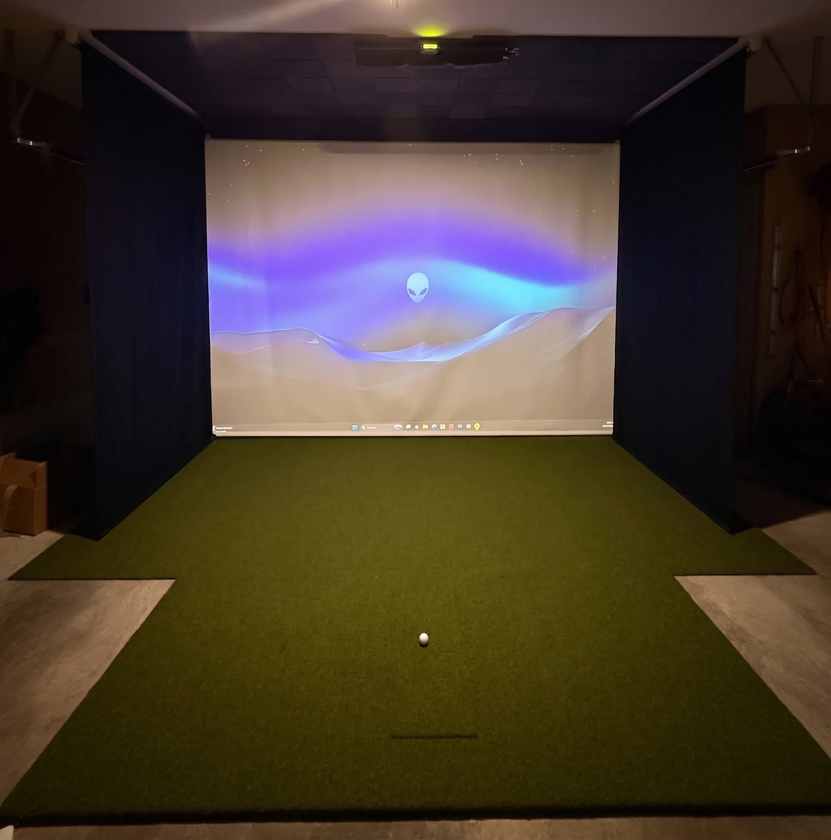 Motorized Retractable Golf Simulator Impact Screen