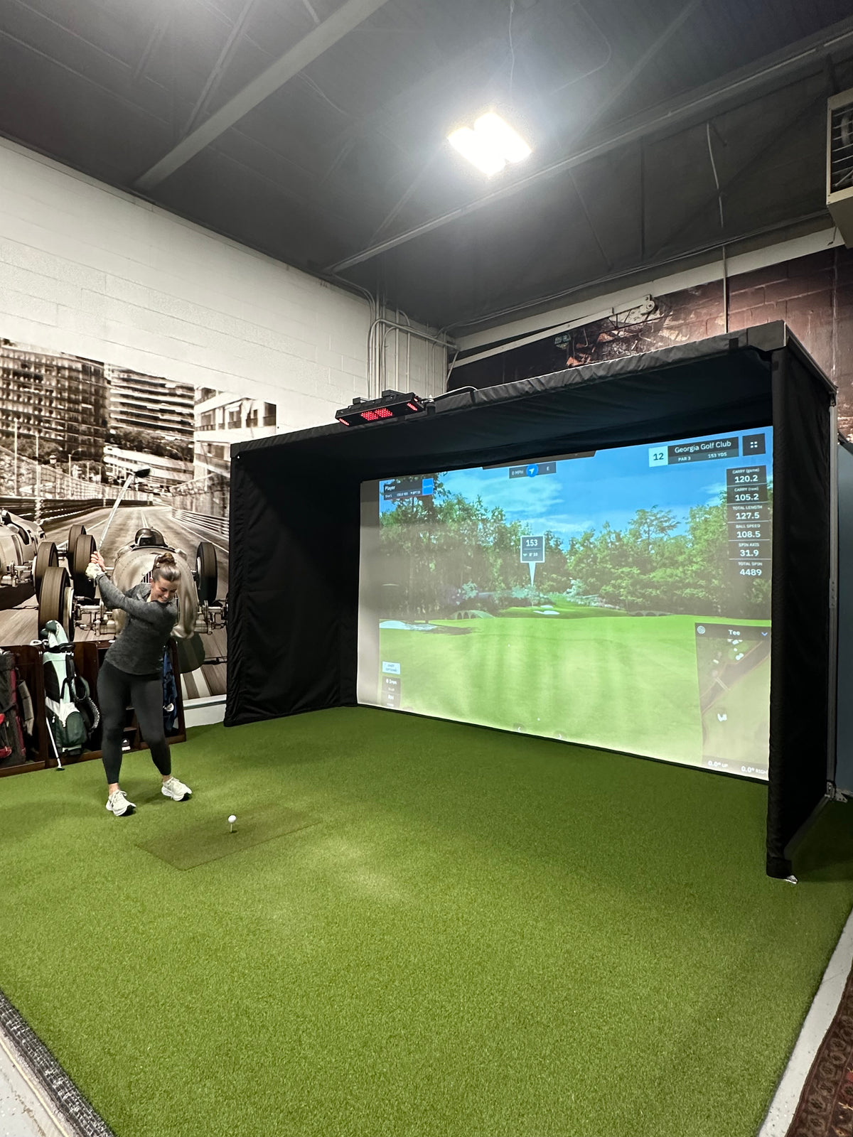 The SportScreen Parlour Series Golf Enclosure