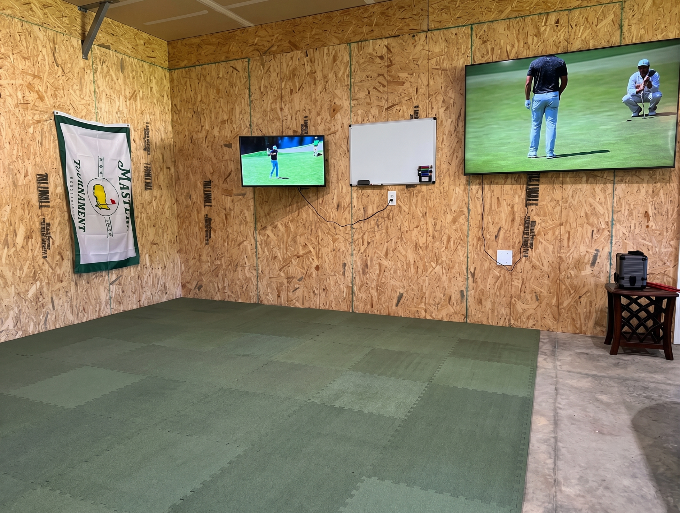 Clubhouse™ Interlocking Simulator Carpet Tiles